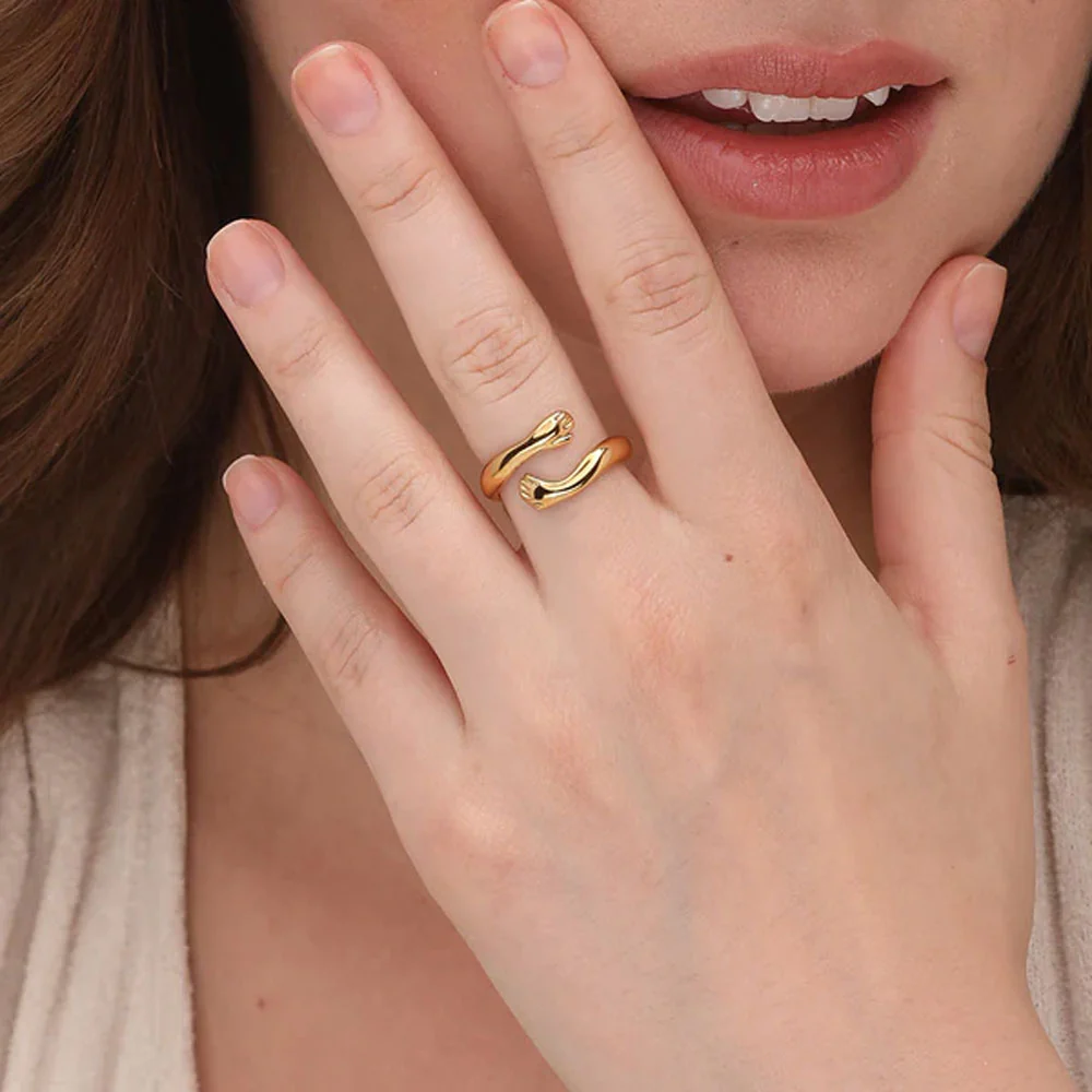  Love Hug Ring view 2